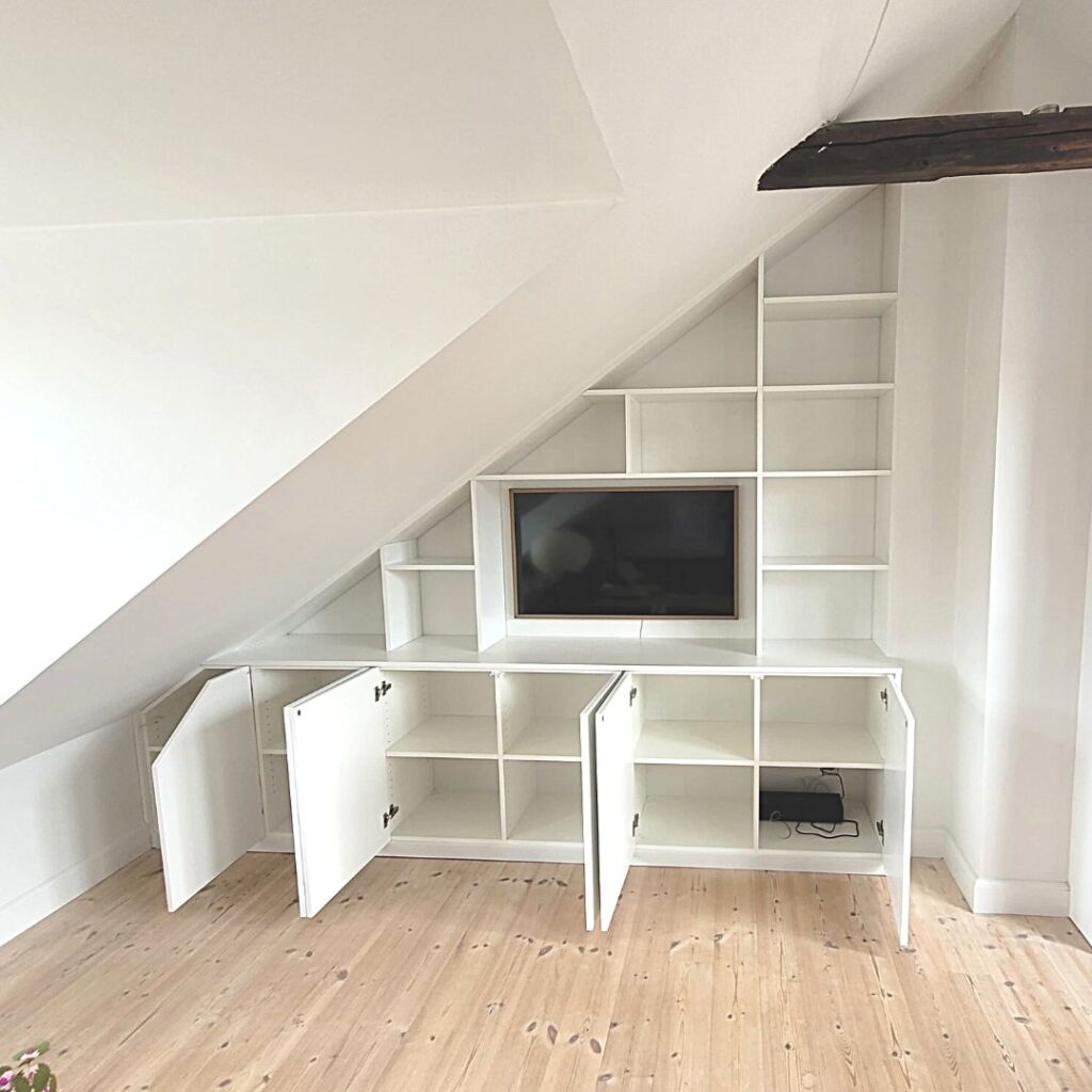 Indbyggnings bogreol