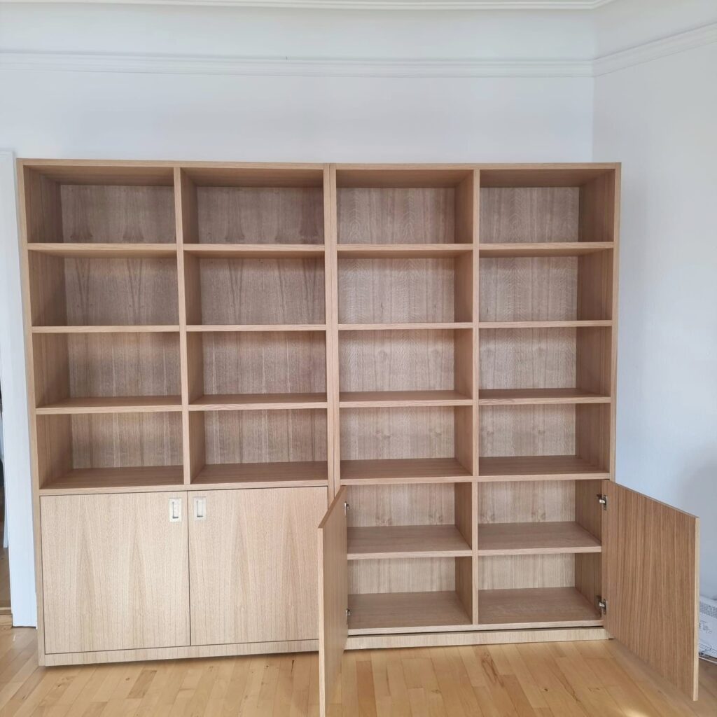 Indbyggnings bogreol